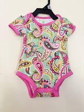 Load image into Gallery viewer, Vera Bradley Green Paisley Bodysuit Size 3-6m
