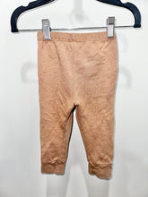 Load image into Gallery viewer, Lulu + Roo Brown Pants Size 18-24m*
