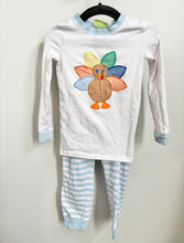 Load image into Gallery viewer, Classic Whimsy Turkey Pajamas Size 7*
