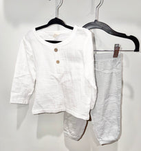 Load image into Gallery viewer, White &amp; Gray Linen 2pc Outfit Size 18-24m
