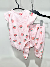 Load image into Gallery viewer, Old Navy Strawberry 2pc Set Size 6-12m
