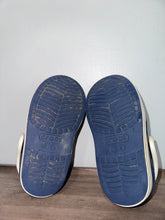 Load image into Gallery viewer, Crocs Blue Shoes Size C8*
