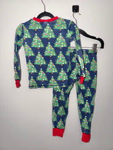 Load image into Gallery viewer, Mini Boden Christmas Tree Pajamas Size 6Y
