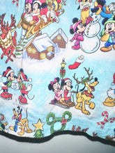 Load image into Gallery viewer, Showstoppers Mickey Christmas Pajamas Size 9-10*
