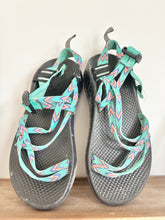 Load image into Gallery viewer, Chaco Women's Sandals Size 7

