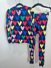 Load image into Gallery viewer, Hanna Andersson Hearts Pajamas Size 8
