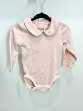 Load image into Gallery viewer, H&amp;M Mauve Bodysuit Size 6m
