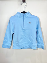 Load image into Gallery viewer, Vineyard Vines Blue Pullover Size 2T
