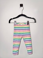 Load image into Gallery viewer, Hanna Andersson Striped Leggings Size 6-12m
