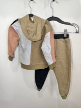 Load image into Gallery viewer, Hip Bambino Color Block 2pc Outfit Size 18-24m
