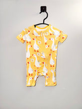 Load image into Gallery viewer, Ducks &amp; Daisies Romper Size 1-3m
