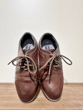 Load image into Gallery viewer, Bruno Marc Brown Oxford Shoes Size 9
