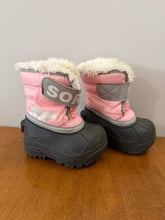 Load image into Gallery viewer, Sorel Pink Snow Boots Size 4*
