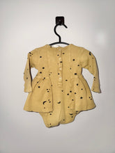Load image into Gallery viewer, Kate Quinn Stars Dress Size 6-12m
