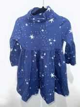 Load image into Gallery viewer, Hanna Andersson Blue Star Dress Size 2T*
