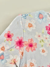 Load image into Gallery viewer, Posh Peanut Purple Flower Footie Size 18-24m*
