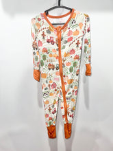 Load image into Gallery viewer, Little Sleepies Pumpkin Farm Sleeper Size 6-12m*
