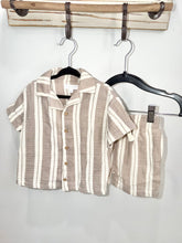 Load image into Gallery viewer, Grayson Mini Cream Striped 2pc Outfit Size 2T
