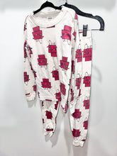Load image into Gallery viewer, Hanna Andersson Snoopy Pajamas Size 5*
