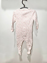 Load image into Gallery viewer, Magnetic Me Pink Flower Footie Size 12-18m
