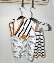 Load image into Gallery viewer, Feathers 2pc Outfit Size 3-4Y

