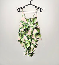 Load image into Gallery viewer, Posh Peanut Green Leaves Bubble Size 18-24m
