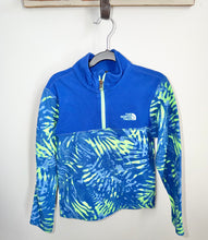 Load image into Gallery viewer, The North Face Blue Pullover Size 7-8
