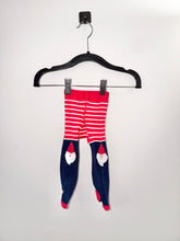 Load image into Gallery viewer, Hanna Andersson Gnome Tights Size 6-12m
