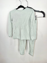 Load image into Gallery viewer, Kyte Baby Sage Pajamas Size 2T*

