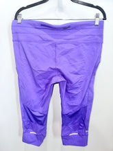 Load image into Gallery viewer, Athelta Purple Capri Size XL
