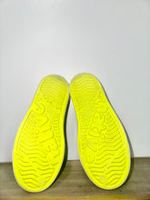 Load image into Gallery viewer, Native Green Shoes Size 12
