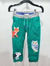 Load image into Gallery viewer, Mini Boden Green Animal Pants Size 4Y
