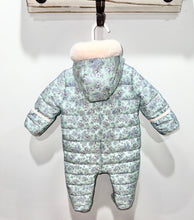 Load image into Gallery viewer, Nicole Miller Blue Floral Snowsuit Size 3-6m
