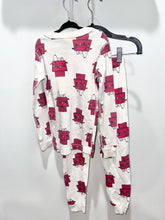 Load image into Gallery viewer, Hanna Andersson Snoopy Pajamas Size 5*
