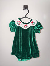 Load image into Gallery viewer, Southern Smocked Wreath Bubble Size 9m
