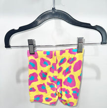 Load image into Gallery viewer, Posh Peanut Cheetah Shorts Size 2T
