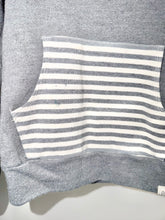 Load image into Gallery viewer, Lulu + Roo Gray Sweater Size 2Y*
