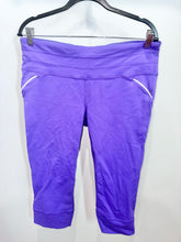Load image into Gallery viewer, Athelta Purple Capri Size XL
