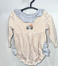Load image into Gallery viewer, Abby &amp; Evie Pumpkin Truck Bubble Size 6m
