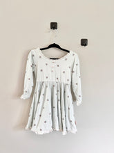 Load image into Gallery viewer, Omi Jo Mistletoe Dress Size 18m
