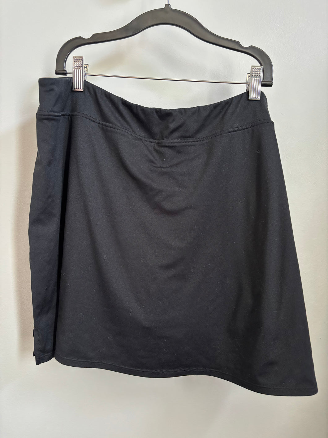 Tranquility Black Skort Size XXL