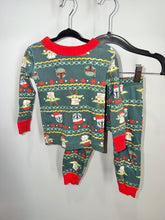 Load image into Gallery viewer, Hanna Andersson Star Wars Grogu Pajamas Size 2T
