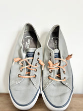 Load image into Gallery viewer, Sperry Gray Shoes Size 7.5
