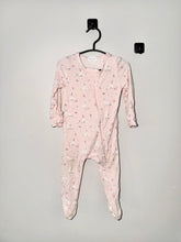 Load image into Gallery viewer, Angel Dear Pink Flower Footie Size 6-9m
