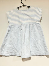Load image into Gallery viewer, Hanna Andersson Dr. Seuss Dress Size 18-24m*
