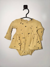 Load image into Gallery viewer, Kate Quinn Stars Dress Size 6-12m
