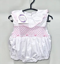 Load image into Gallery viewer, Pleats &amp; Stitches Pink Flower Smocked Bubble Size 3m
