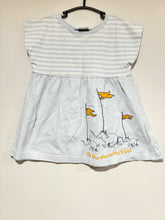Load image into Gallery viewer, Hanna Andersson Dr. Seuss Dress Size 18-24m*
