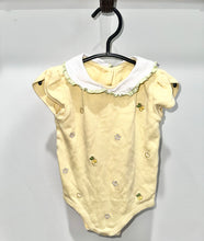 Load image into Gallery viewer, Gymboree Lemons Bodysuit Size 6-12m
