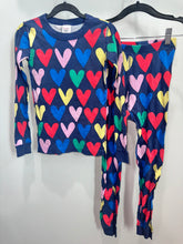 Load image into Gallery viewer, Hanna Andersson Hearts Pajamas Size 8
